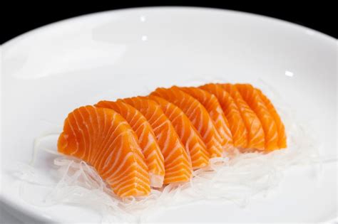 Exploring the Many Possibilities of Sliced Fish: Going Beyond Traditional Preparations