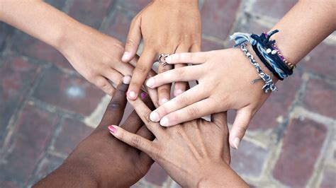 Exploring the Personal Connections between Individuals in Wheelchairs and Real-life Relationships