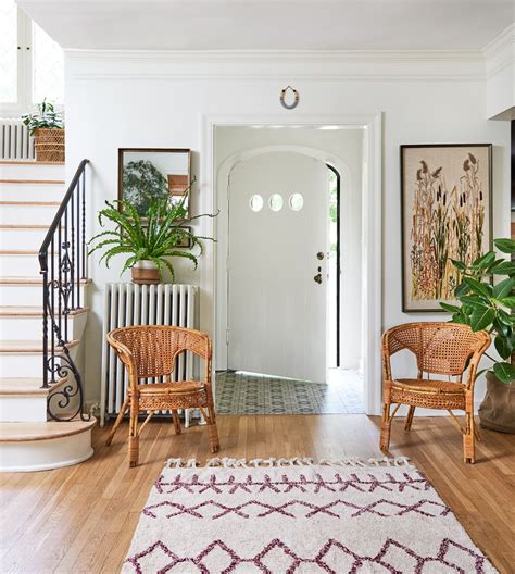 Exploring the Symbolism of an Artfully Decorated Entrance