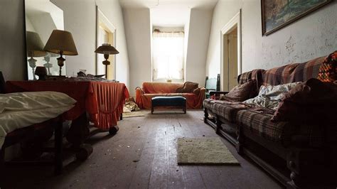 Exploring the history of vacant rooms: From abandoned castles to modern homes