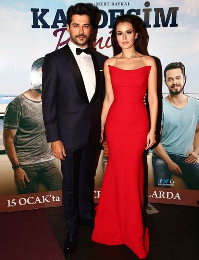 Fahriye Evcen's Height