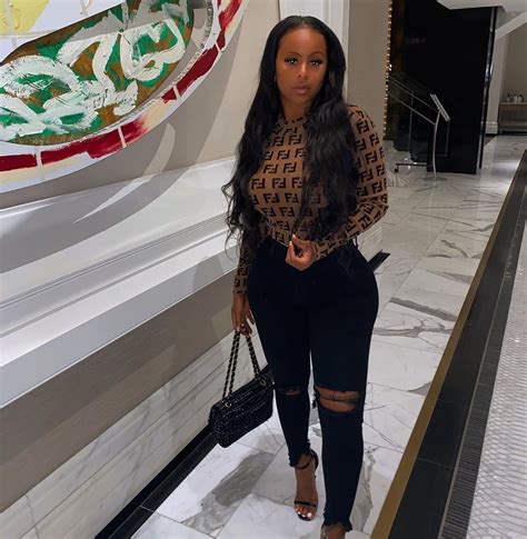 Fashion and Style of Jessica Skyy