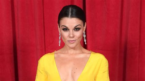 Faye Brookes' Net Worth