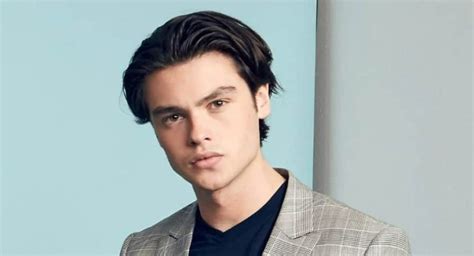 Felix Mallard Body Measurements