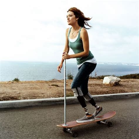 Figure Description of Amy Purdy