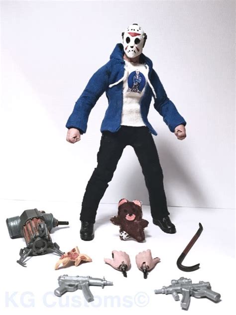 Figure and Appearance of Delirious Hunter