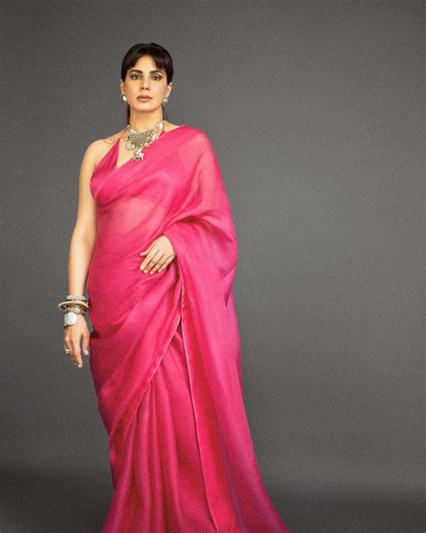 Figure of Kirti Kulhari