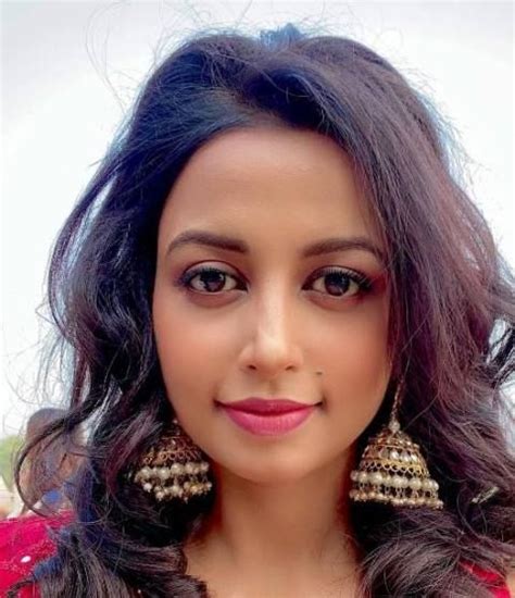 Find Out More About Reecha Sinha's Height and Body Measurements