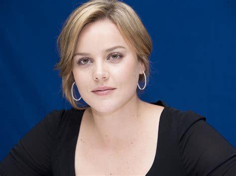 Finding Out the Number of Years Lived by Abbie Cornish