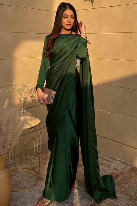 Finding the Ideal Emerald Sari for Your Unique Body Shape and Complexion