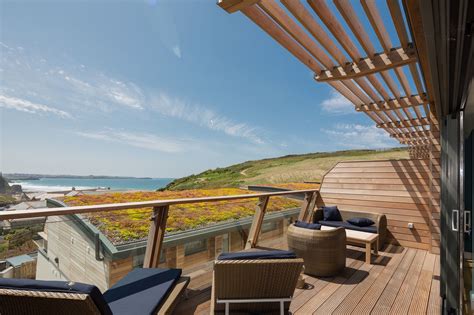 Finding the Ideal Location for Your Coastal Retreat