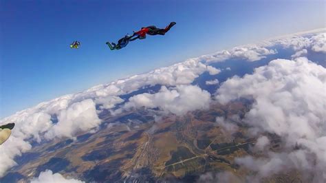 Finding the Ideal Skydiving Location