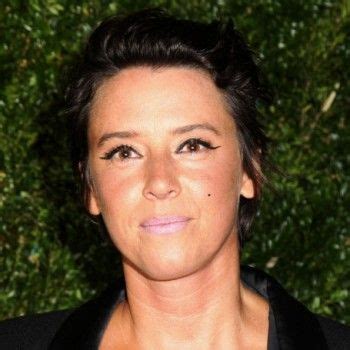 Get to Know Cat Power: Bio and Net Worth