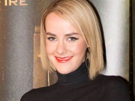 Get to Know Jena Malone: A Talented Actress and Artist