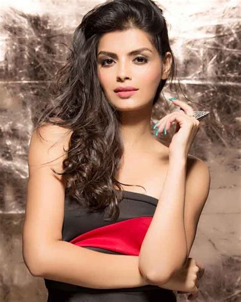 Getting to Know Sonali Raut's Hobbies & Interests