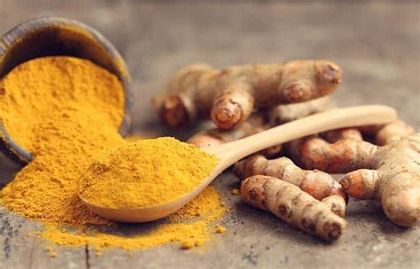 Glow Up Naturally: Harnessing the Anti-Aging Properties of Turmeric for Youthful Skin