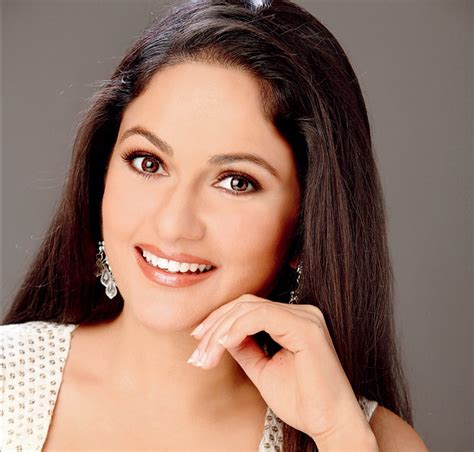 Gracy Singh's Age and Height