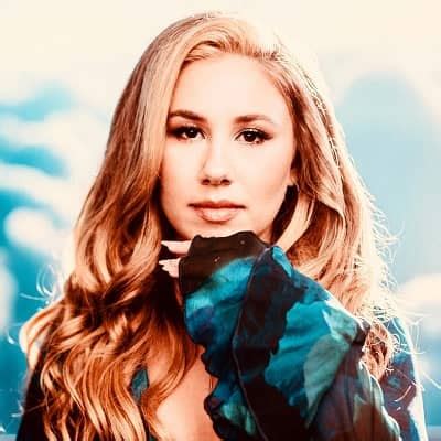 Haley Reinhart Biography: Early Life and Career