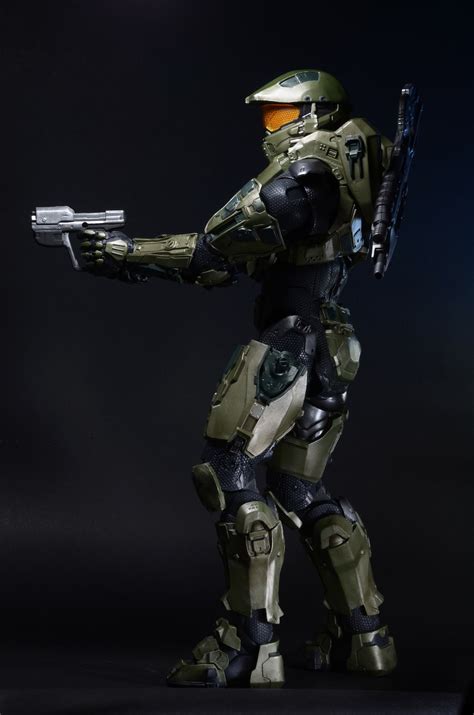 Halo Crush: A Closer Look at Her Figure