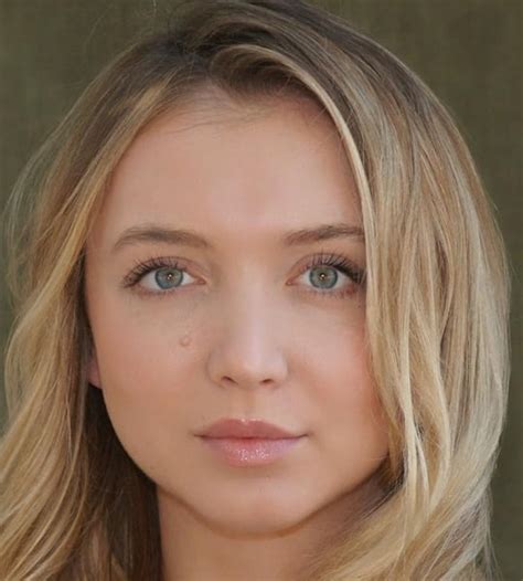 Hana Hayes Net Worth and Assets