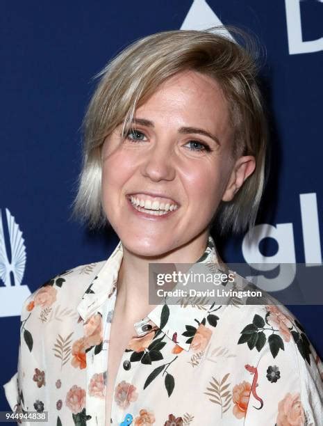 Hannah Hart: A Rising Star