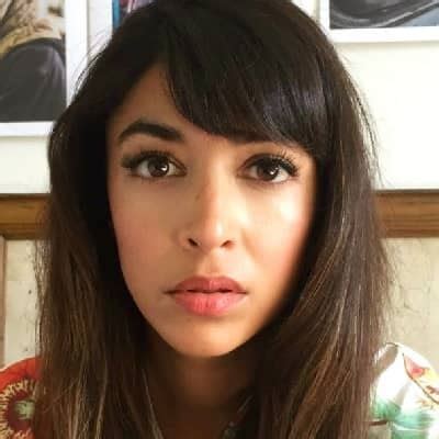 Hannah Simone's Personal Life and Relationships