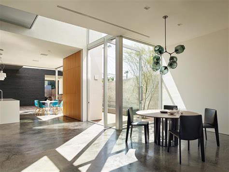 Harmonizing Health and Wellness: Maximizing the Benefits of Natural Light in Modern Architecture