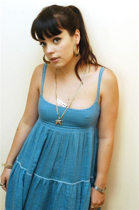 Height: Discover Lily Allen's Height