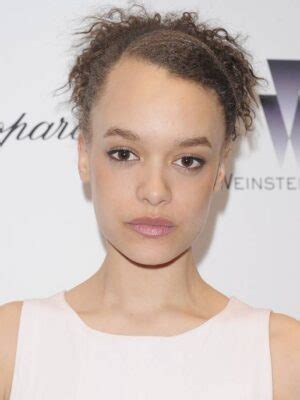 Height and Physical Measurements of Britne Oldford