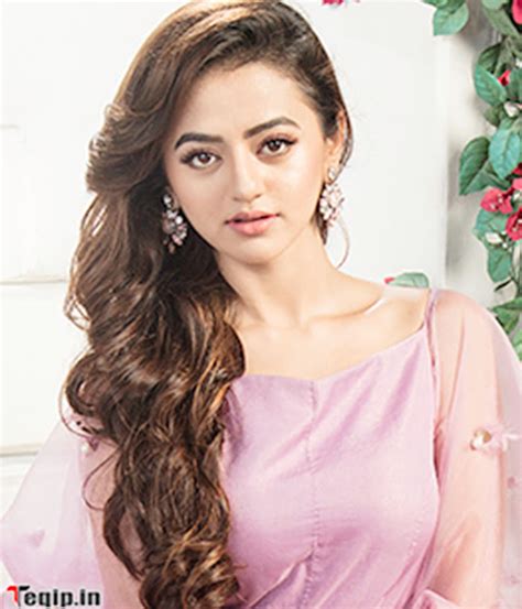 Helly Shah's Early Life and Background