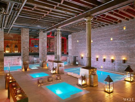 Historical Roots of Warm Water Soaking: From Ancient Baths to Modern Spas