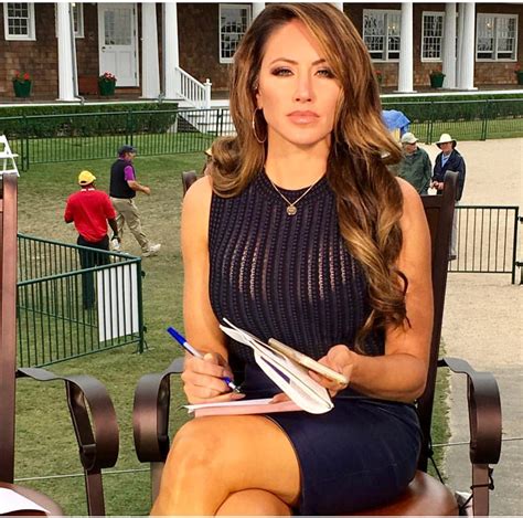 Holly Sonders Height