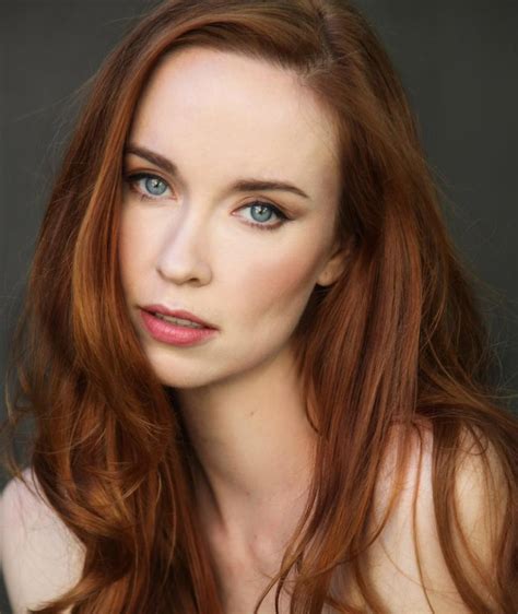 How Old is Elyse Levesque?