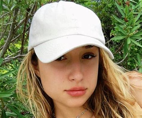 How Savannah Montano Inspires Her Followers