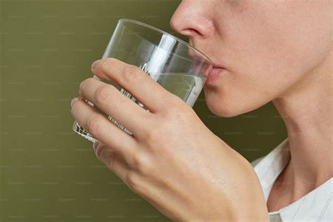 Hydration: Maintaining Proper Fluid Intake for Effective Digestion