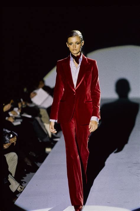 Iconic Fashion Moments of the Legendary Supermodel