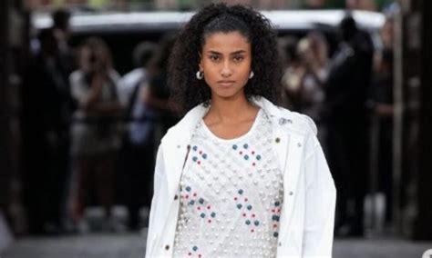 Imaan Hammam's Physical Statistic and Body Measurements