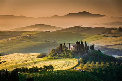 Imagining the Captivating Sceneries of Tuscany