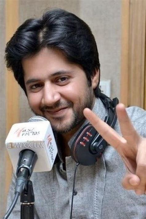 Imran Ashraf: The Rising Star of Pakistani Entertainment