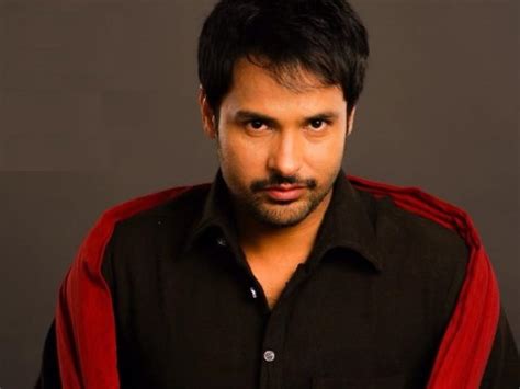 Insight into Amrinder Gill's Personal Life and Relationships