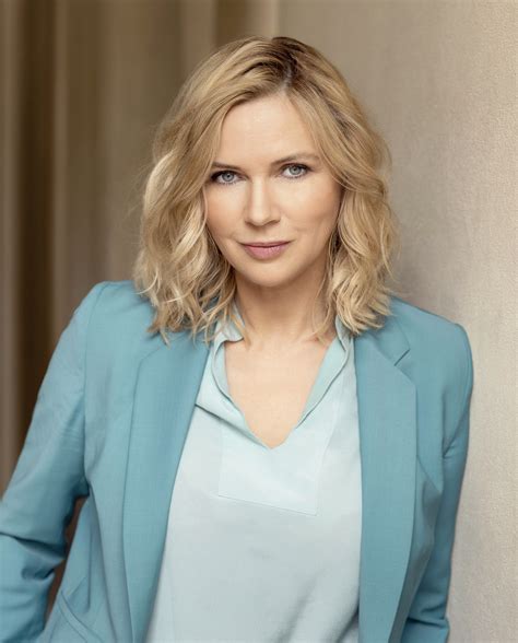 Introducing the Phenomenal Talent: Veronica Ferres