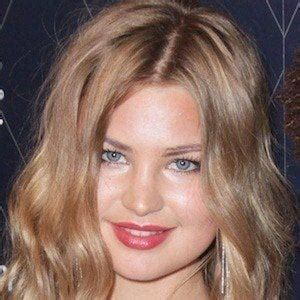 Jennifer Akerman's Age and Personal Life Details