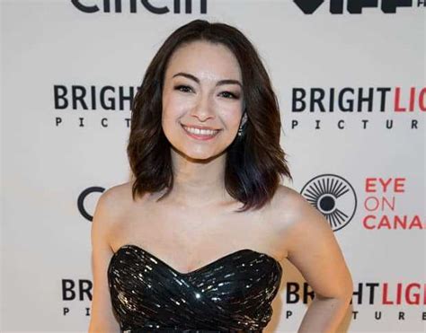 Jodelle Ferland's Body Measurements and Figure