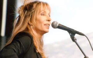 Juice Newton's Personal Life and Family