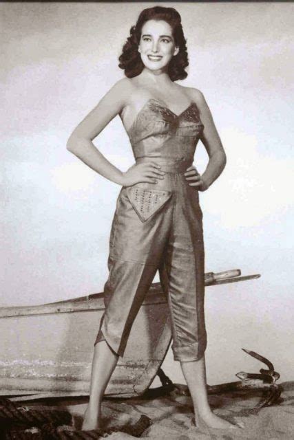 Julie Adams' Physique and Measurements