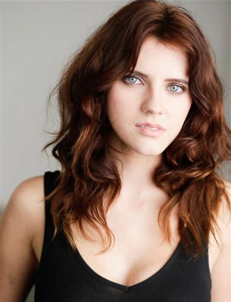 Kara Hayward Bio