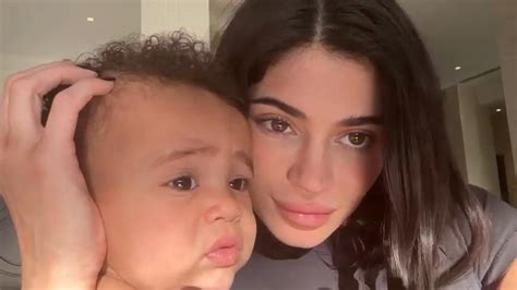 Kylie Kisses Early Life and Family Background