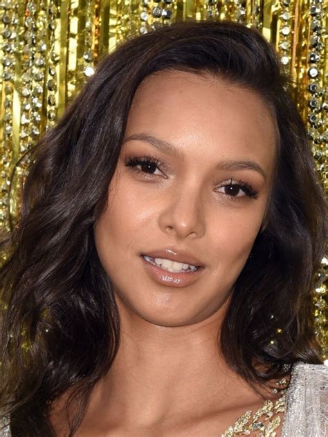 Lais Ribeiro Biography