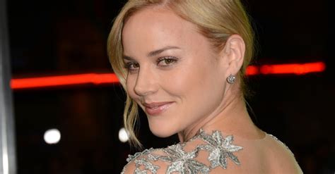 Learn About Abbie Cornish's Years and Measurement