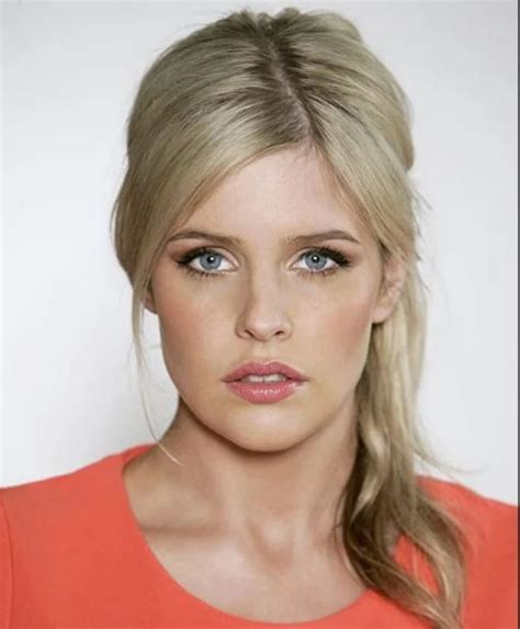 Learn About Jenna Rosenow's Career and Earnings